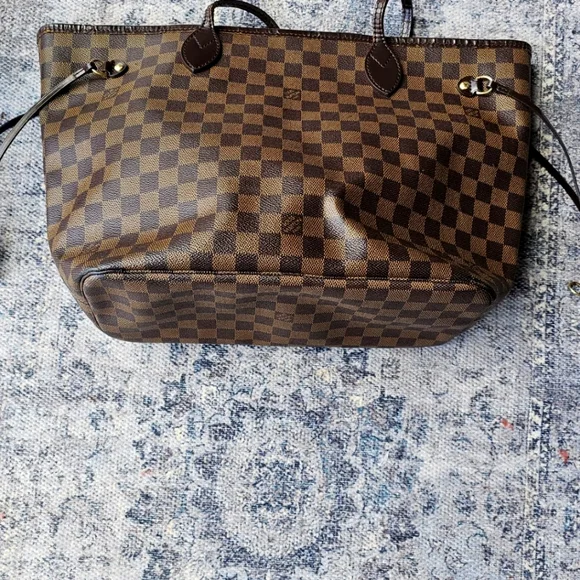 Louis Vuitton Damier Ebene Neverfull MM - Picture 2 of 6